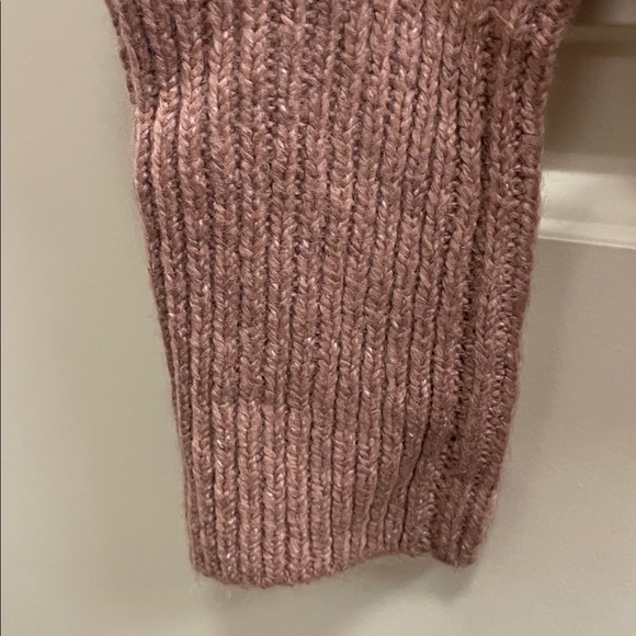 Urban Outfitters Mauve Ruffle Sweater - Picture 5 of 7